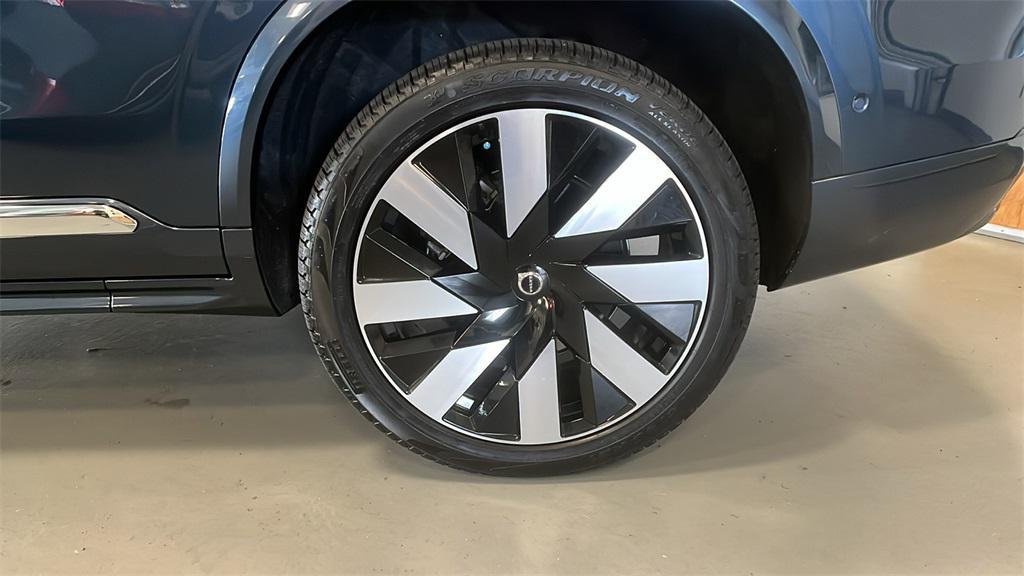 used 2024 Volvo XC90 Recharge Plug-In Hybrid car, priced at $59,989