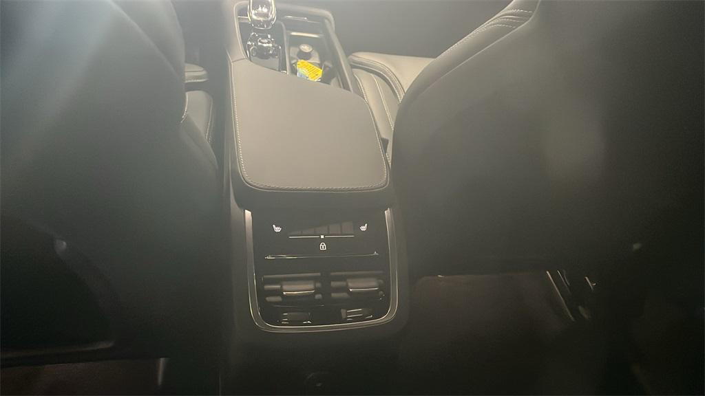 used 2024 Volvo XC90 Recharge Plug-In Hybrid car, priced at $59,989