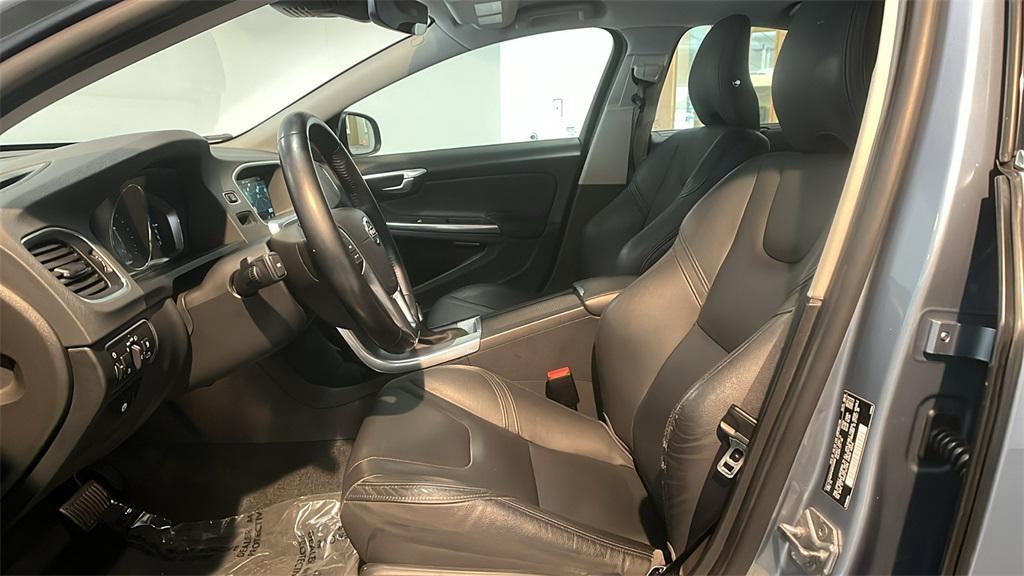 used 2017 Volvo S60 Inscription car, priced at $14,249