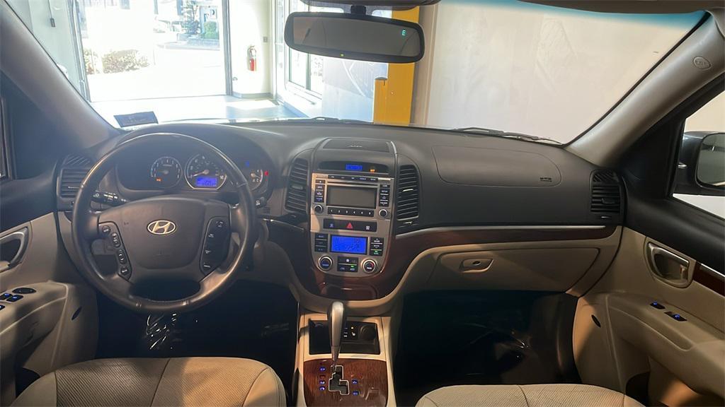 used 2009 Hyundai Santa Fe car, priced at $5,000