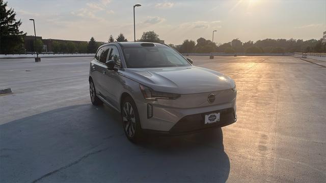 new 2025 Volvo EX90 car, priced at $85,640