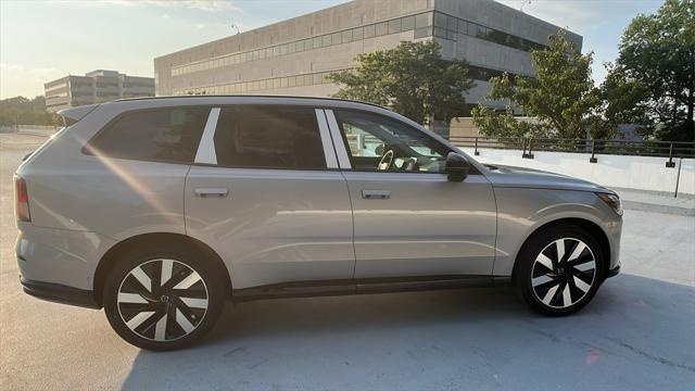 new 2025 Volvo EX90 car, priced at $85,640