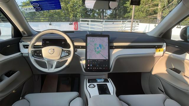 new 2025 Volvo EX90 car, priced at $85,640