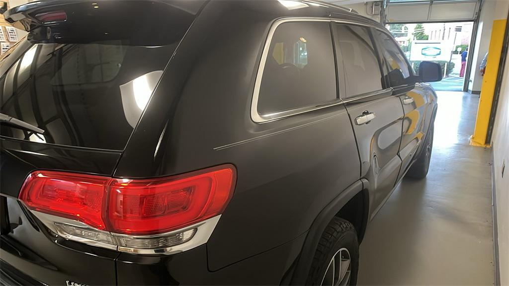 used 2018 Jeep Grand Cherokee car, priced at $13,385