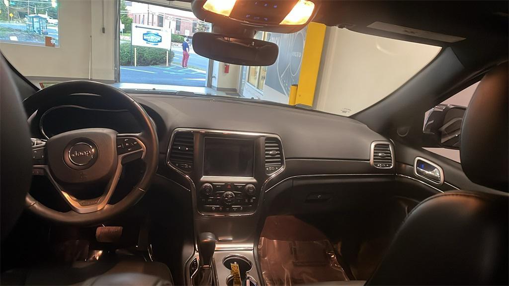used 2018 Jeep Grand Cherokee car, priced at $13,385
