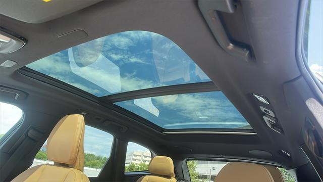 used 2022 Volvo XC60 car, priced at $36,987