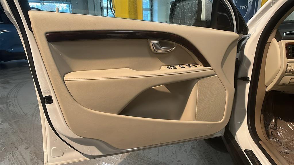 used 2015 Volvo XC70 car, priced at $9,459