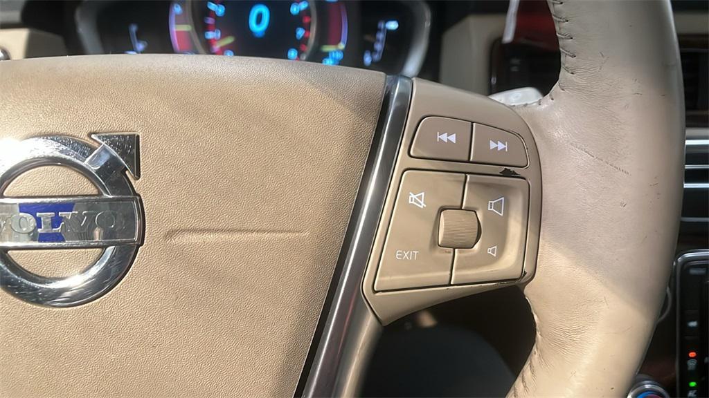 used 2015 Volvo XC70 car, priced at $9,459