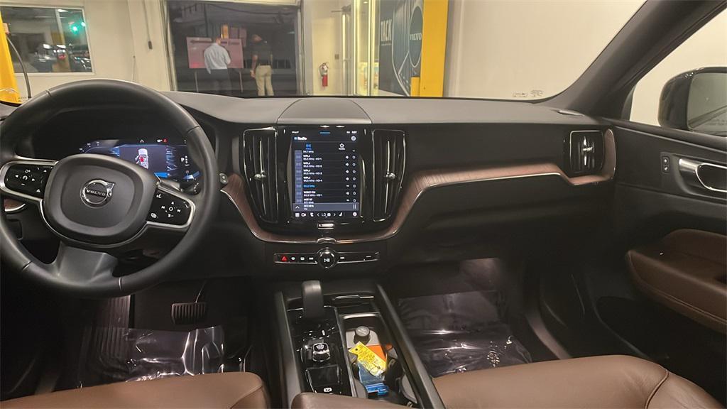 used 2023 Volvo XC60 car, priced at $36,485