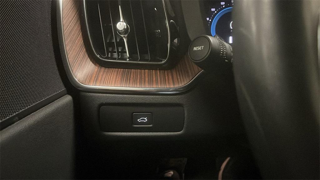 used 2023 Volvo XC60 car, priced at $36,485
