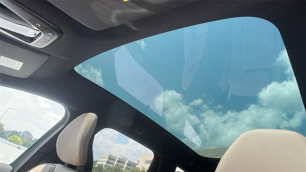 new 2025 Volvo EX90 car, priced at $88,275