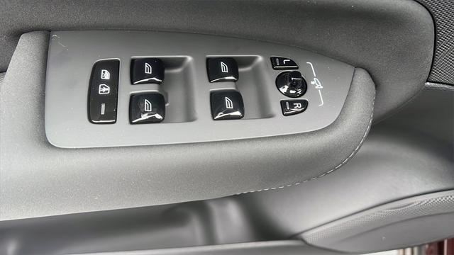 new 2025 Volvo XC90 car, priced at $72,345