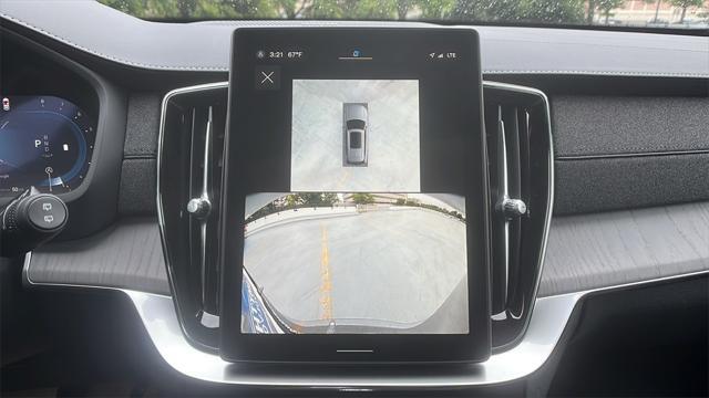 new 2025 Volvo XC90 car, priced at $72,345