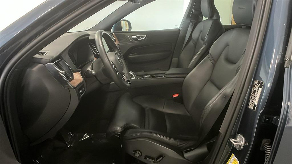 used 2019 Volvo XC60 Recharge Plug-In Hybrid car, priced at $25,495