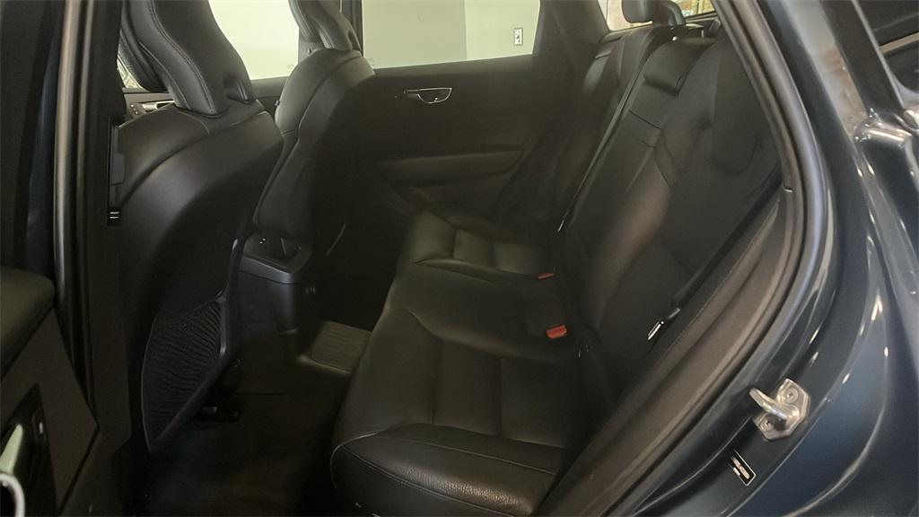 used 2019 Volvo XC60 Recharge Plug-In Hybrid car, priced at $25,495