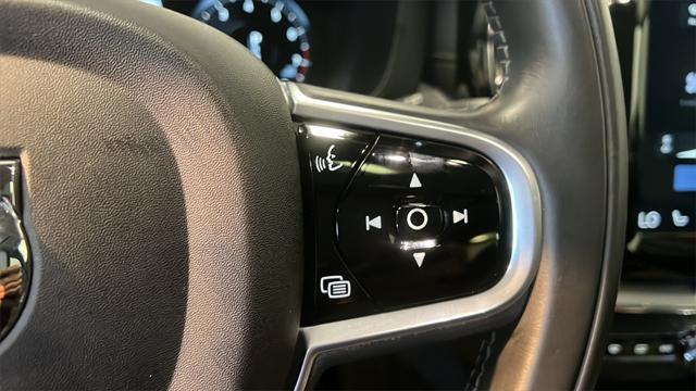 used 2019 Volvo XC60 car, priced at $26,922