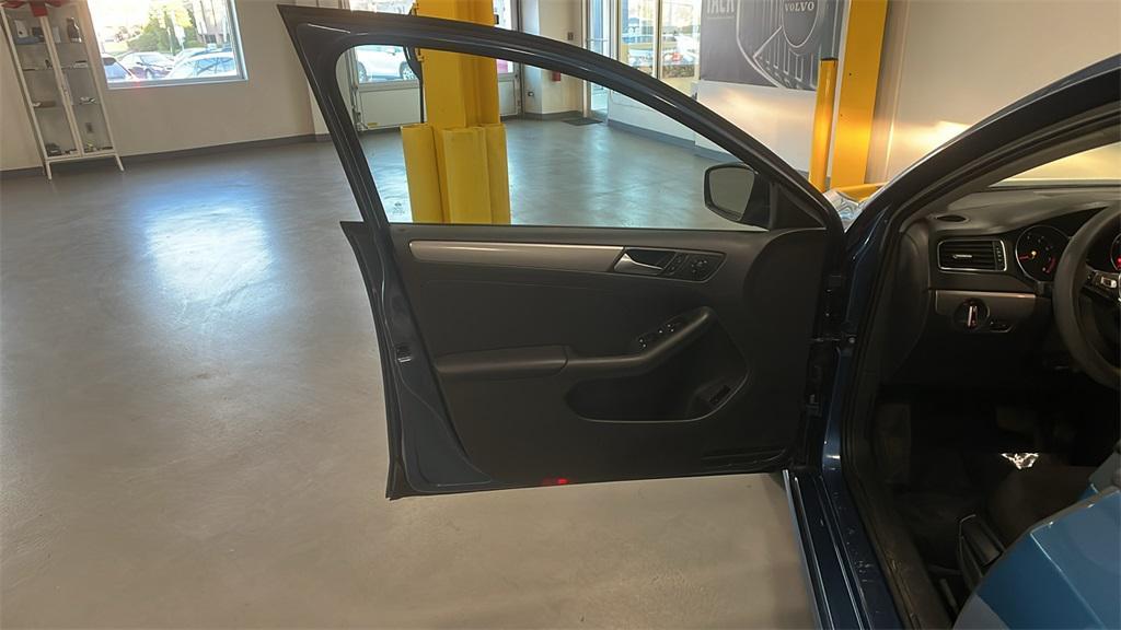 used 2015 Volkswagen Jetta car, priced at $6,595
