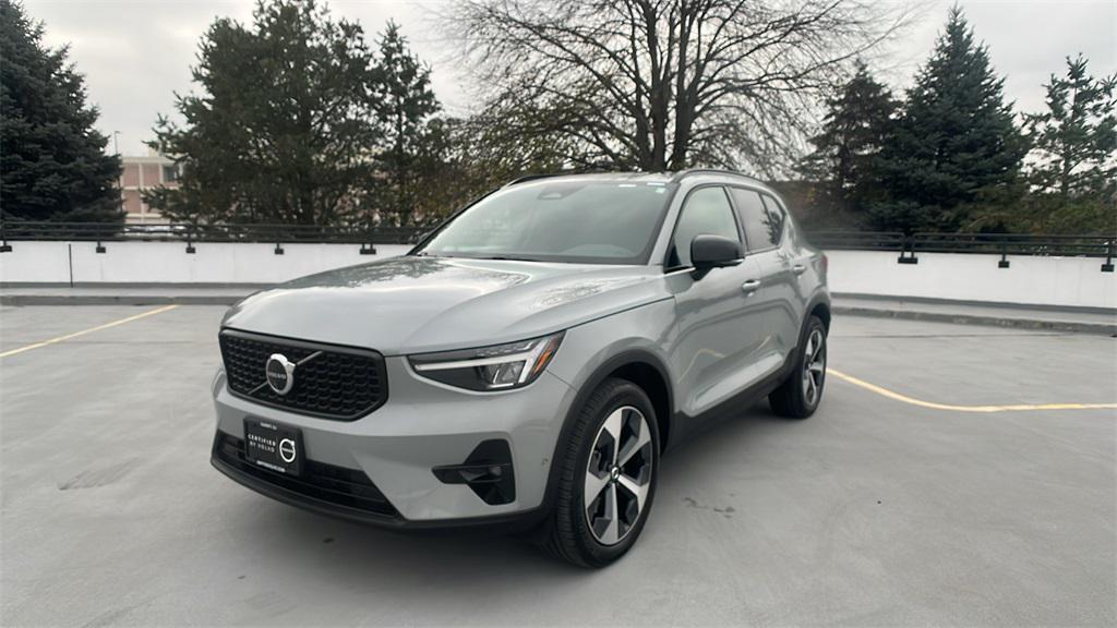 used 2025 Volvo XC40 car, priced at $36,647