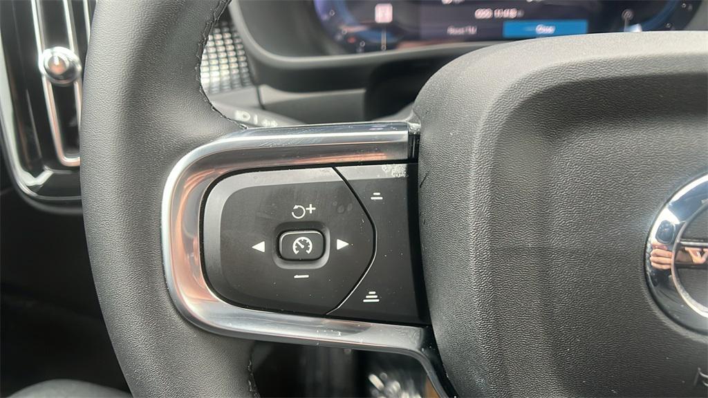 used 2025 Volvo XC40 car, priced at $36,647