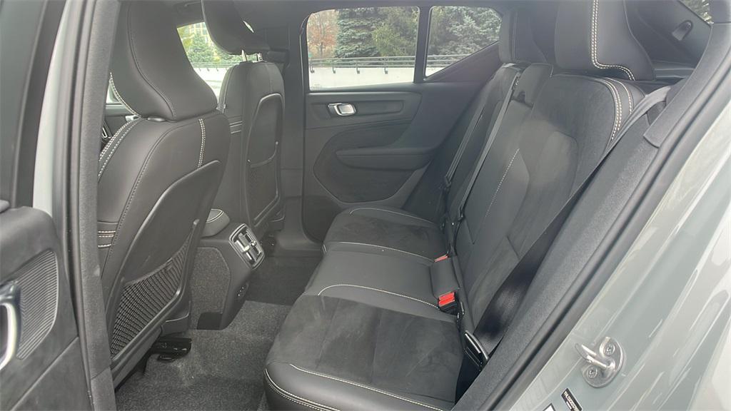 used 2025 Volvo XC40 car, priced at $36,647