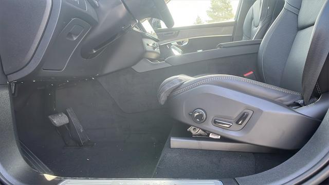 new 2025 Volvo XC90 car, priced at $71,845