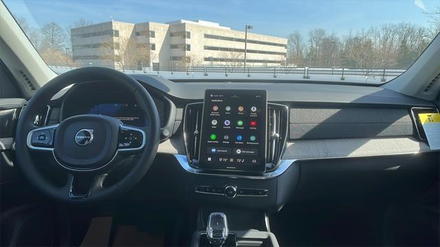 new 2025 Volvo XC90 car, priced at $71,845