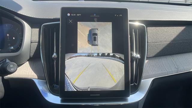 new 2025 Volvo XC90 car, priced at $71,845