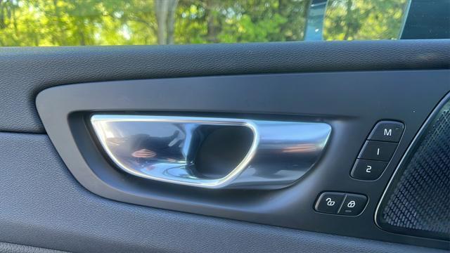 used 2022 Volvo XC60 Recharge Plug-In Hybrid car, priced at $42,295