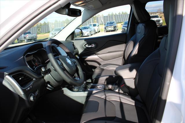 new 2022 Jeep Cherokee car, priced at $32,800