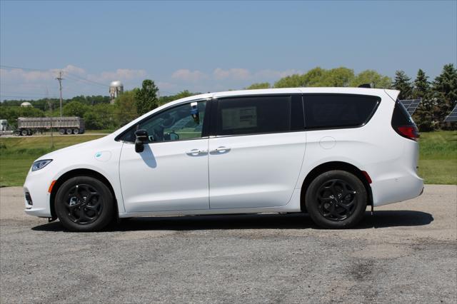 new 2023 Chrysler Pacifica Hybrid car, priced at $55,979