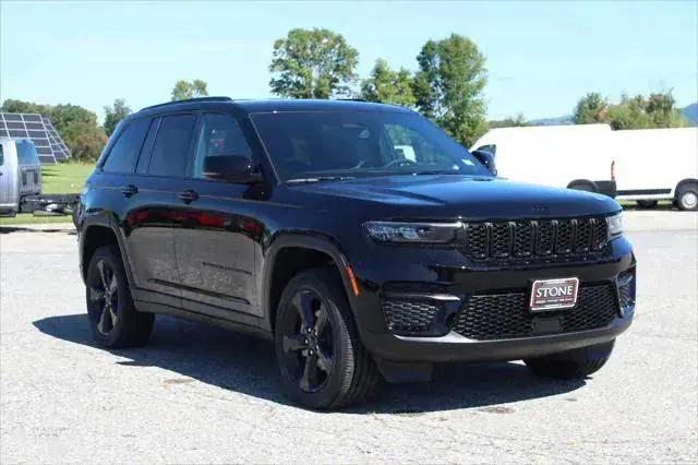 new 2024 Jeep Grand Cherokee car, priced at $49,670