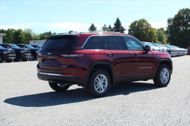 new 2024 Jeep Grand Cherokee car, priced at $44,170