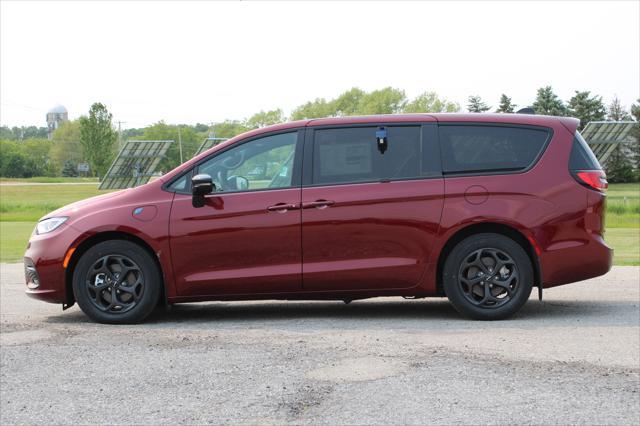 new 2023 Chrysler Pacifica Hybrid car, priced at $52,802