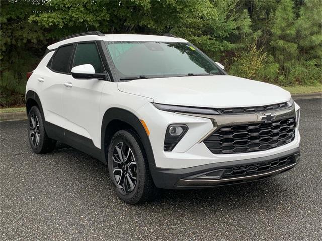 used 2024 Chevrolet TrailBlazer car, priced at $26,447