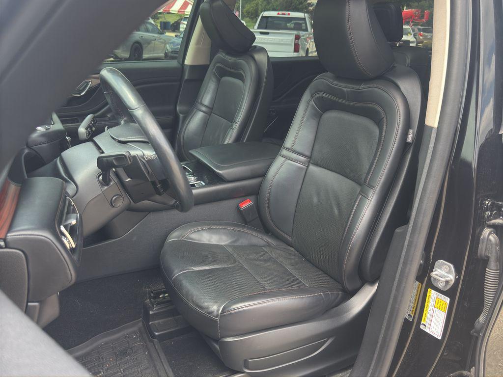 used 2022 Lincoln Aviator car, priced at $44,425