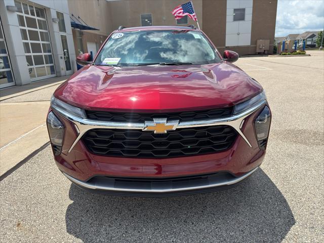 new 2025 Chevrolet Trax car, priced at $25,750