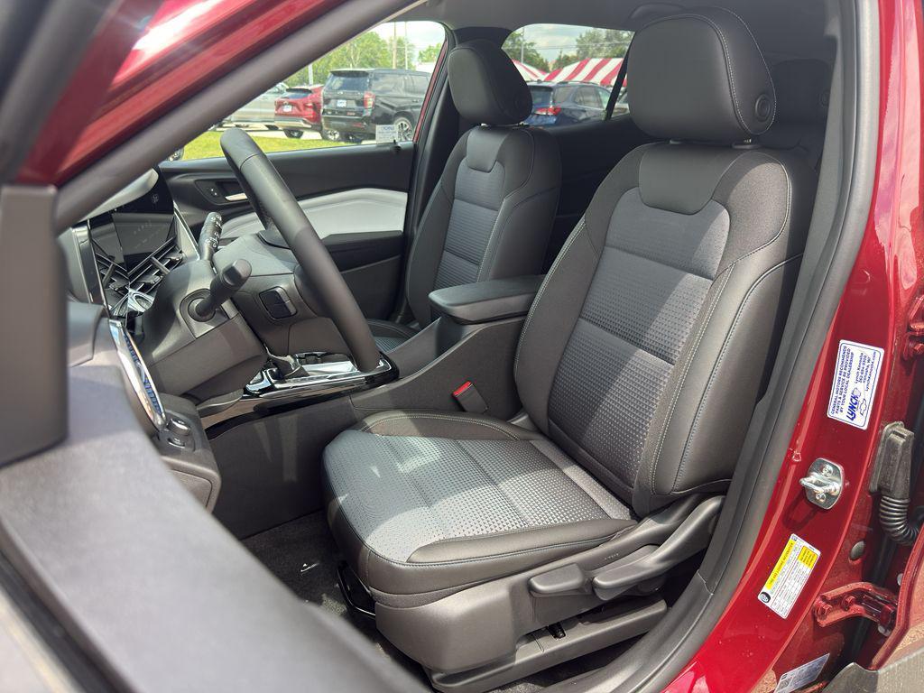 new 2025 Chevrolet Trax car, priced at $25,230