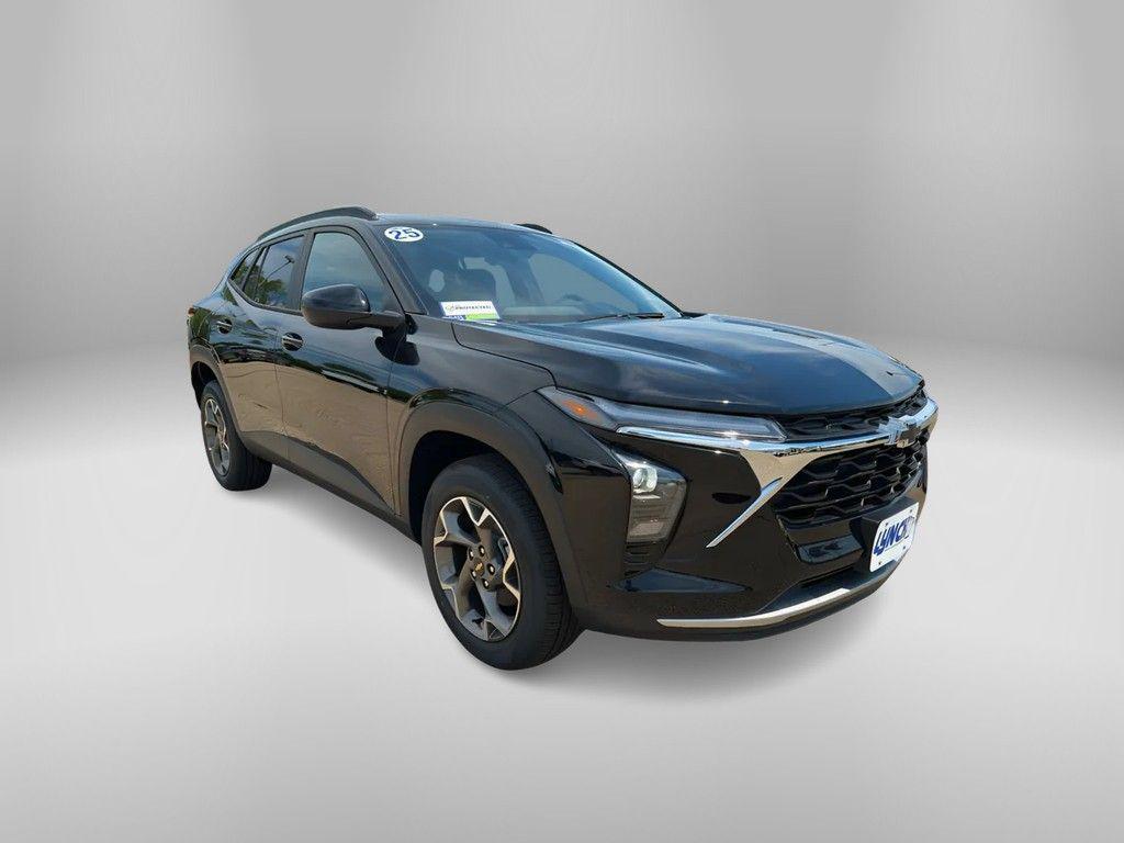 new 2025 Chevrolet Trax car, priced at $24,988