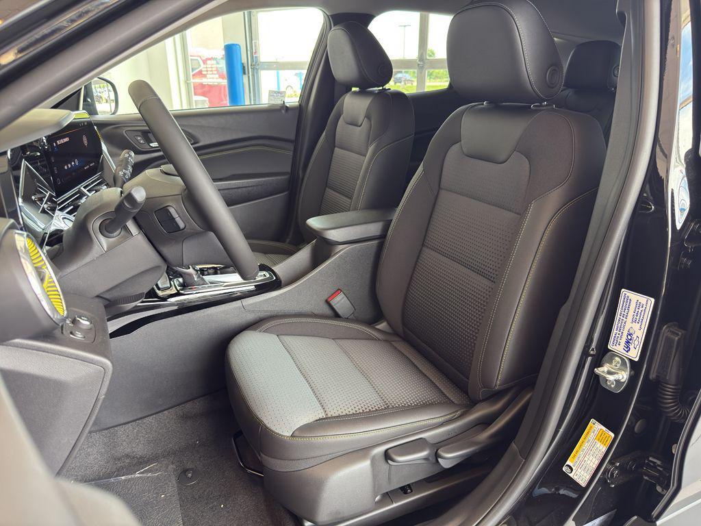 new 2025 Chevrolet Trax car, priced at $24,988