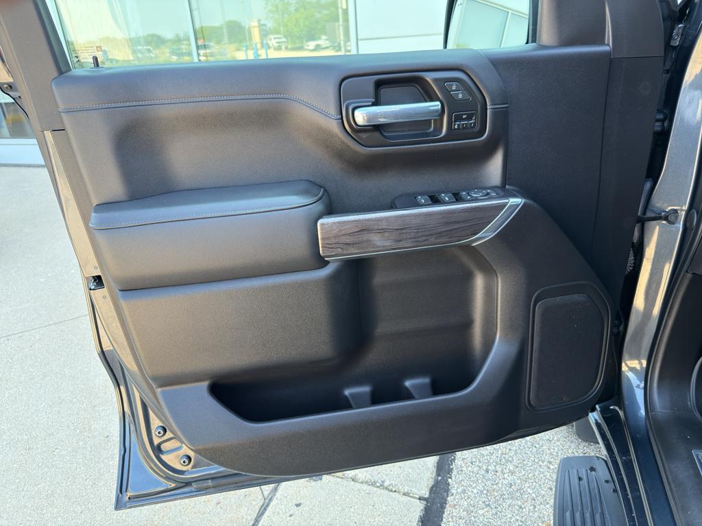 used 2021 Chevrolet Silverado 1500 car, priced at $41,325