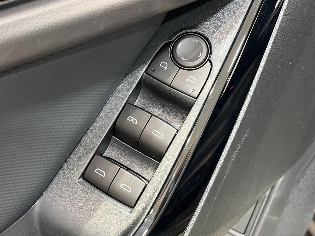 new 2026 Chevrolet Equinox car, priced at $35,318