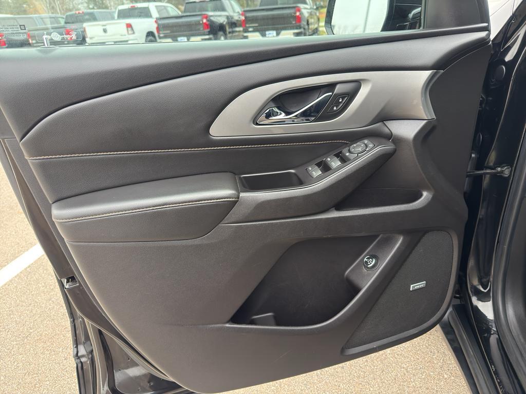 used 2018 Chevrolet Traverse car, priced at $12,957
