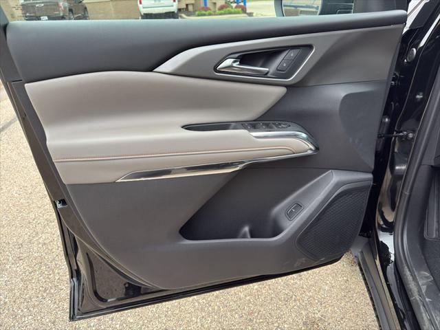 new 2025 Chevrolet Traverse car, priced at $41,416