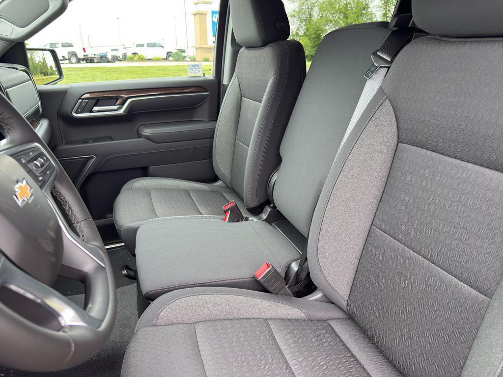 new 2025 Chevrolet Silverado 1500 car, priced at $51,312
