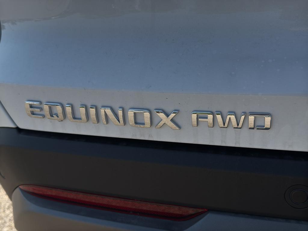 new 2026 Chevrolet Equinox car, priced at $31,036