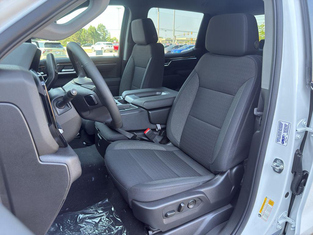 new 2025 Chevrolet Silverado 1500 car, priced at $50,929