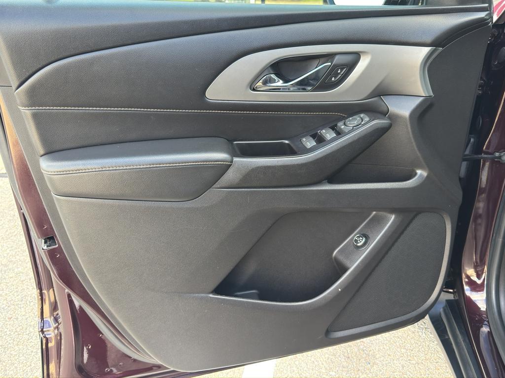 used 2018 Chevrolet Traverse car, priced at $25,355
