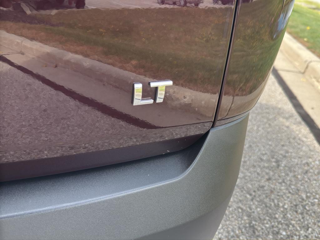 used 2018 Chevrolet Traverse car, priced at $25,355