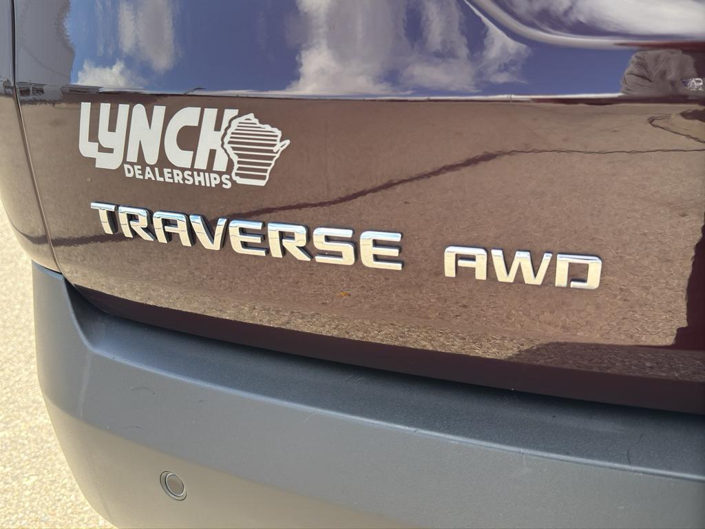 used 2018 Chevrolet Traverse car, priced at $25,355