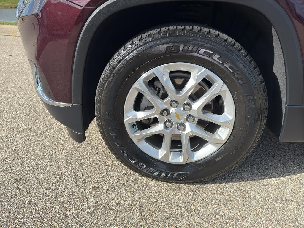 used 2018 Chevrolet Traverse car, priced at $25,355